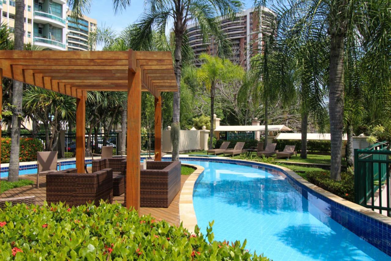 Barra Da Tijuca - 9 - Flat Premium Com Cozinha, Fogao Cooktop, Geladeira Grande, Smart Tv Grande, Lindo E Muitissimo Confortavel, Balsa Para A Praia Gratis E Estacionamento Gratuito Rio de Janeiro Extérieur photo