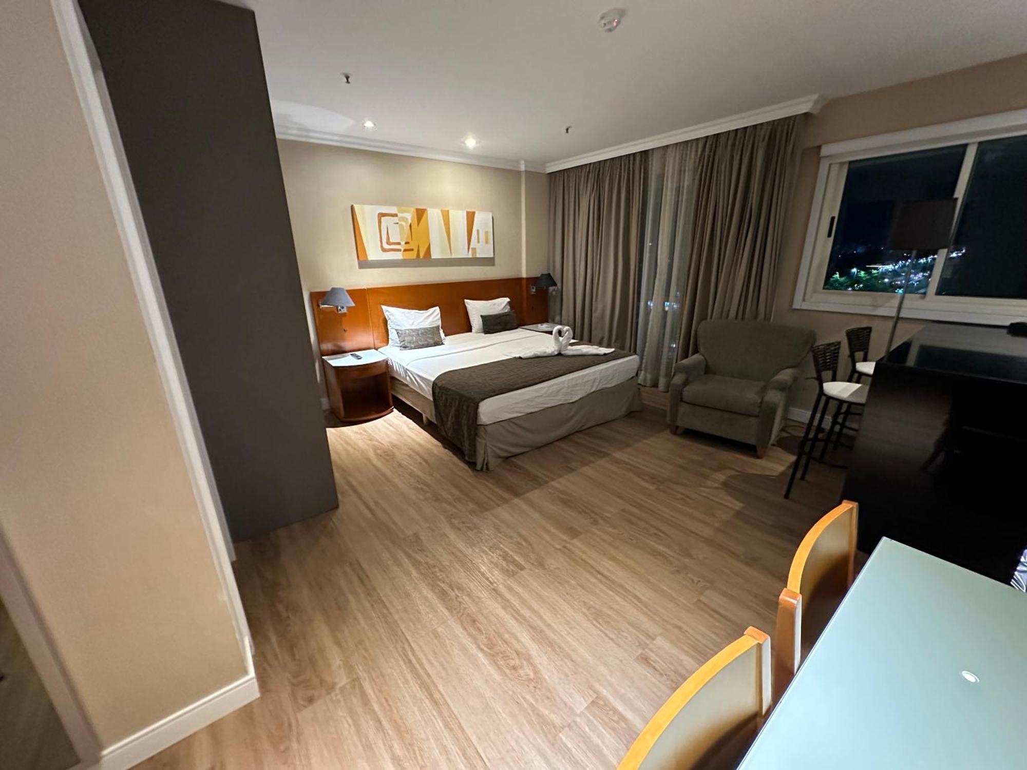 Barra Da Tijuca - 9 - Flat Premium Com Cozinha, Fogao Cooktop, Geladeira Grande, Smart Tv Grande, Lindo E Muitissimo Confortavel, Balsa Para A Praia Gratis E Estacionamento Gratuito Rio de Janeiro Extérieur photo
