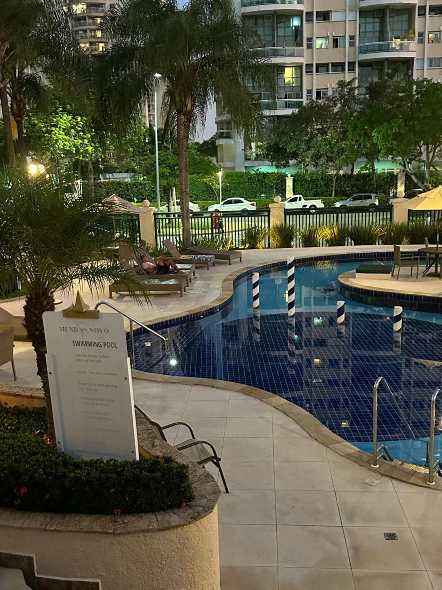 Barra Da Tijuca - 9 - Flat Premium Com Cozinha, Fogao Cooktop, Geladeira Grande, Smart Tv Grande, Lindo E Muitissimo Confortavel, Balsa Para A Praia Gratis E Estacionamento Gratuito Rio de Janeiro Extérieur photo